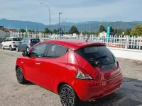 Gebraucht Lancia Ypsilon Platinum 69 PS (50 kW) 2018 Rot Kleinwagen