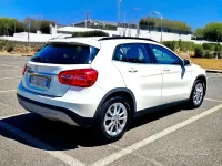 Usata Mercedes GLA200 Executive 136 CV (100 kW) 2017 Bianco SUV