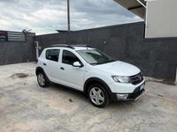 Usata Dacia Sandero Prestige 90 CV (66 kW) 2015 Nero Berlina