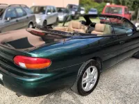 Usata Chrysler Stratus 133 CV (97 kW) 1996 Verde Cabrio