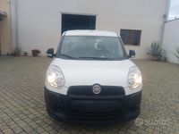 Usata Fiat Doblò 120 CV (88 kW) 2011 Bianco Monovolume
