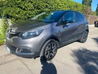 Usata Renault Captur Zen 90 CV (66 kW) 2017 Grigio SUV