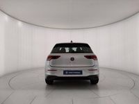 Usata VW Golf VIII Life 110 CV (80 kW) 2022 Argento metallizzato Berlina