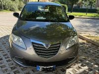Usata Lancia Ypsilon 80 CV (58 kW) 2015 Grigio Utilitaria
