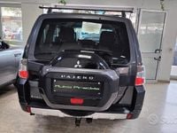 Usata Mitsubishi Pajero Intense 200 CV (147 kW) 2015 Grigio SUV