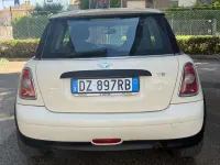 Usata Mini Cooper 75 CV (55 kW) 2009 Beige Utilitaria