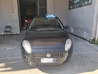 Usata Fiat Grande Punto 75 CV (55 kW) 2011 Nero Utilitaria