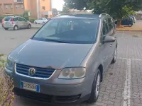 Usata VW Touran 140 CV (102 kW) 2004 Grigio Monovolume