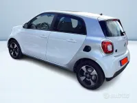 Usata Smart ForFour Electric Drive 41 kW (56 CV) 2020 Bianco Utilitaria