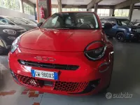 Usata Fiat 600 La Prima 136 CV (100 kW) 2025 Rosso SUV