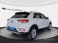Usata VW T-Roc Style 110 CV (80 kW) 2023 Ascot grey SUV