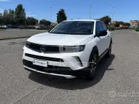 Usata Opel Mokka Edition 131 CV (96 kW) 2022 Bianco SUV