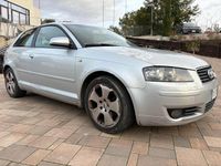 Usado Audi A3 Ambition 140 CV (102 kW) 2005 Plateado Utilitario