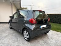Occasion Toyota Aygo 68 ch (50 kW) 2006 Noir Citadine