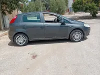 Usata Fiat Grande Punto 77 CV (56 kW) 2011 Nero Utilitaria