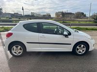 Usata Peugeot 207 73 CV (53 kW) 2010 Bianco Berlina