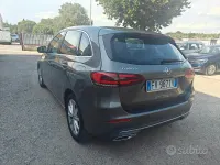Usata Mercedes B180 Business 116 CV (85 kW) 2019 Grigio Utilitaria