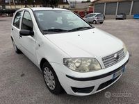 Usata Fiat Punto Active 59 CV (43 kW) 2009 Bianco Utilitaria