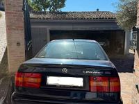 Usata VW Passat 110 CV (80 kW) 1995 Blu Berlina
