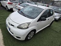 Usata Toyota Aygo 68 CV (50 kW) 2011 Bianco Utilitaria