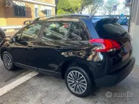 Usata Peugeot 2008 Access 68 CV (50 kW) 2013 Nero SUV