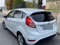 Usata Ford Fiesta Titanium 75 CV (55 kW) 2017 Bianco Berlina