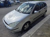 Usata Ford Focus 100 CV (73 kW) 2003 Grigio Berlina