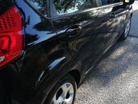 Usata Ford Fiesta 70 CV (51 kW) 2012 Nero Berlina