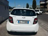Usata Chevrolet Aveo LT 86 CV (63 kW) 2011 Bianco Berlina