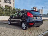 Usata Ford Fiesta 82 CV (60 kW) 2009 Nero Utilitaria