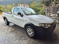Usata Fiat Strada 84 CV (61 kW) 2011 Bianco Pick-up