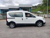 Usata Dacia Dokker Stepway 95 CV (69 kW) 2020 Blu Monovolume