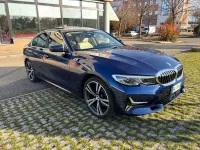 Usata BMW 320 Luxury Line 258 CV (189 kW) 2019 Blu/azzurro Berlina