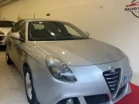 Usata Alfa Romeo Giulietta Exclusive 105 CV (77 kW) 2013 Grigio Utilitaria