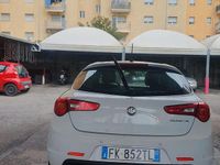 Usata Alfa Romeo Giulietta Business 120 CV (88 kW) 2017 Bianco Utilitaria