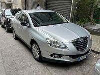 Usata Lancia Delta 120 CV (88 kW) 2013 Grigio Utilitaria