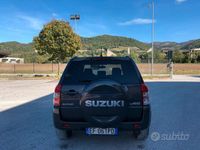 Usata Suzuki Grand Vitara 130 CV (95 kW) 2011 Grigio SUV