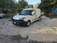 Usata Fiat Doblò 120 CV (88 kW) 2015 Bianco Monovolume