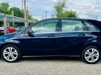 Usata Mercedes B180 Premium 109 CV (80 kW) 2017 Blu Utilitaria