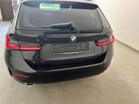 usata BMW 320 Serie 3 320d d touring premium selection