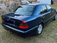 Usata Mercedes C180 122 CV (89 kW) 1999 Blu Berlina