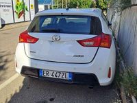 Usata Toyota Auris Lounge 124 CV (91 kW) 2013 Berlina