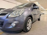 Usata Hyundai i20 Comfort 77 CV (56 kW) 2010 Grigio Utilitaria