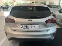 Usata Ford Focus ST-Line 154 CV (113 kW) 2025 Grigio Berlina