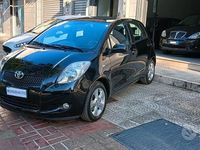 Usata Toyota Yaris 69 CV (50 kW) 2008 Nero Utilitaria