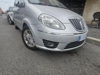Usata Lancia Musa 2010 Grigio Monovolume
