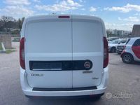 Usata Fiat Doblò 105 CV (77 kW) 2017 Bianco Monovolume