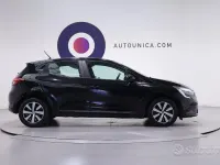Usata Renault Clio V Equilibre 90 CV (66 kW) 2023 Nero Berlina