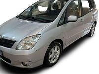 Usata Toyota Corolla Verso 90 CV (66 kW) 2003 Monovolume