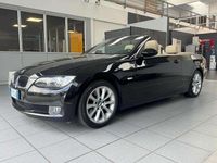 Usata BMW 320 Cabriolet Efficient Dynamics 177 CV (130 kW) 2009 Nero Cabrio